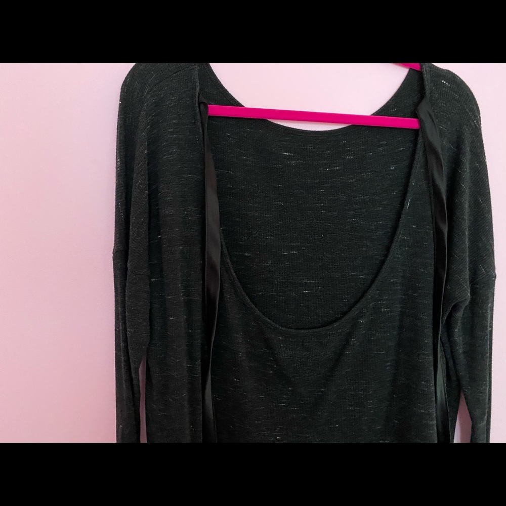 Aerie Open Back Yoga Tee - Picture 4 of 5